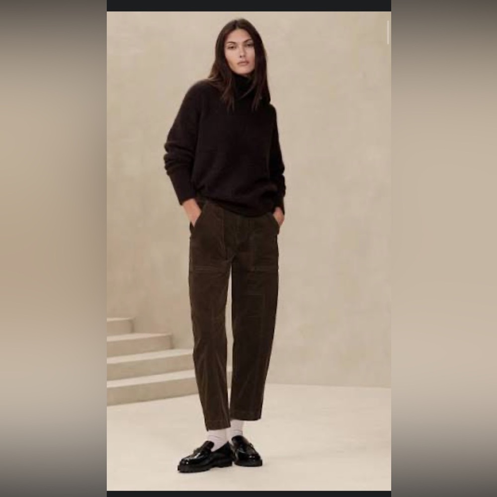 Banana Republic Corduroy Barrel Pants. Worn once.